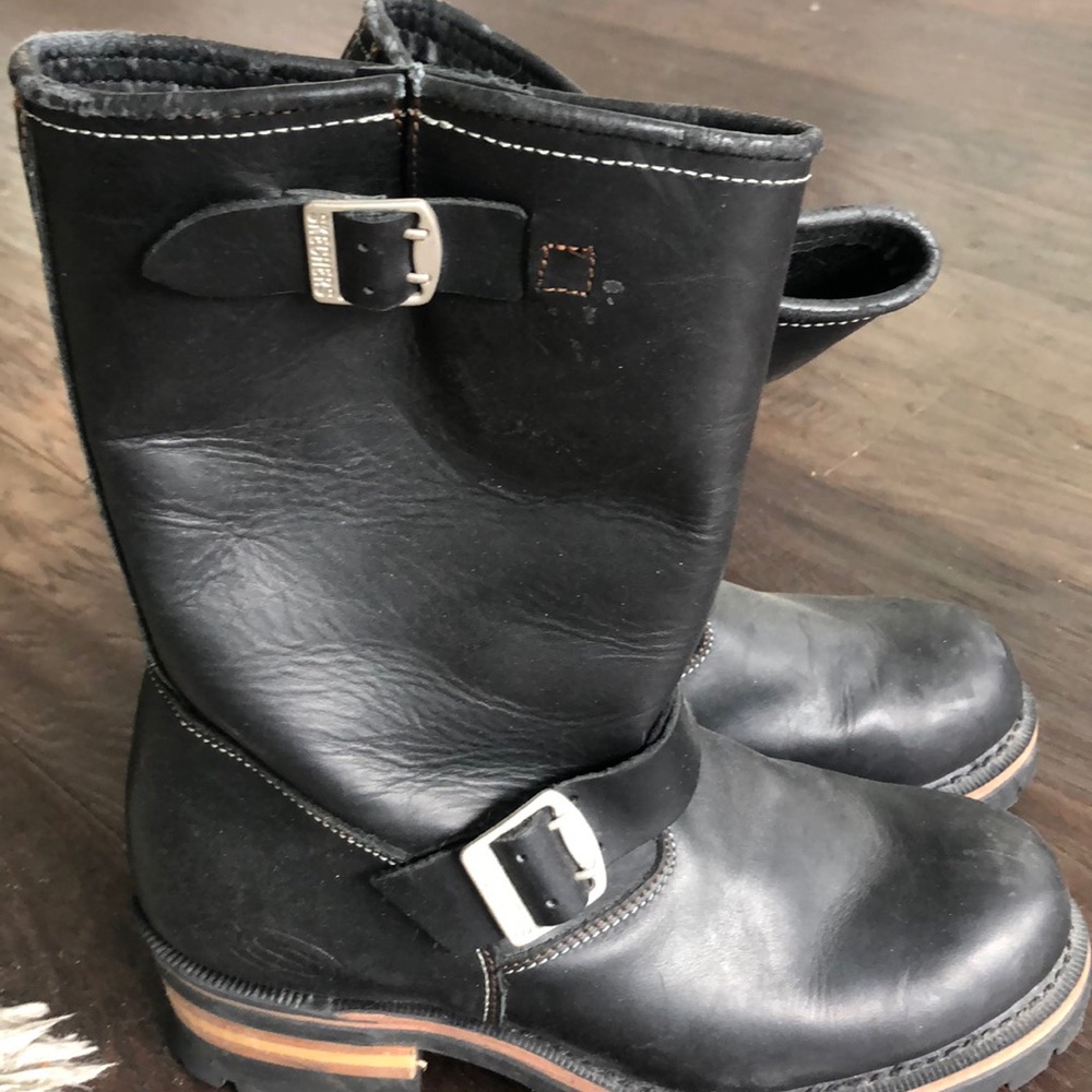 Men’s Sketcher Boots